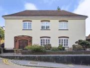 Nice 1 BA 1 bedroom flat for rent in Lower Dagnall...