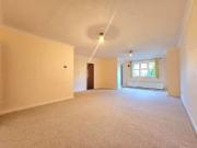 Deal! 1 BA 2 bedroom flat for rent in Regents Court,...