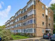 Charming 1 BA 2 bedroom Flat to rent, Queenswood...