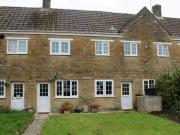 Nice 1 BA 2 bedroom terraced house for rent in East...
