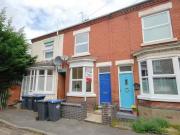 Cozy 1 BA 2 bedroom terraced house for rent in Worcester...