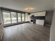 Deal! 1 BA 3 bedroom Flat to rent, Kingsway Gardens,...