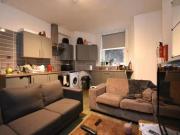 Rental! 1 BA 5 bedroom terraced house for rent in Great...
