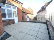Cheap 1 bedroom apartment for rent in High Street,...