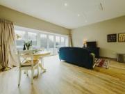 Unique 1 bedroom cottage for rent in Clevedon Golf Club,...