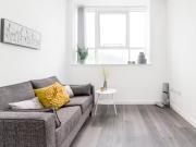 Cozy 1 bedroom flat for rent in Card House Bingley Road,...