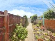 Cheap 1 bedroom flat for rent in Shaftesbury Avenue...