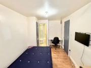 Just in! 1 bedroom flat share for rent in Caroline...