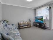 Nice 1 BR 4/9 St Lukes Avenue, Brownsville, NSW 2530