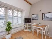 Cheap 1 BR Battersea Rise