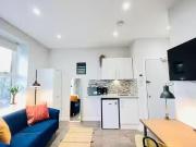 Unique 1 BR Hawkwood Mount