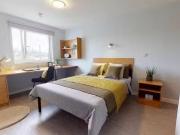 Unique 1 BR i Q Pavilions Copper En Suite