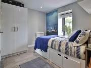 Deal! 1 BR Ocean View Classic 6 Bed Shared House