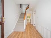 Cozy 1 Mount Regan Avenue