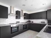 Unique 1 Room 5 Prior Street, LN5 2 Beds 6 Baths