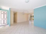 Deal! 2/22 Fifth Avenue, Bongaree, QLD 4507