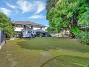 Charming 27 Parker Street, Labrador, QLD 4215