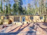 Nice 2 BA 2 bedroom cottage for rent in Goblin Combe Cleeve.