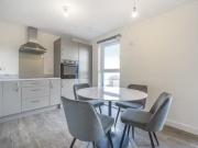 Just in! 2 BA 2 bedroom flat for rent in Kilpatrick...