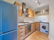 Just in! 2 bedroom apartment for rent in Carlton Street,...