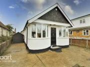Nice 2 bedroom detached bungalow for rent in Golf Green...