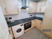 Charming 2 bedroom flat for rent in Albert Road,...
