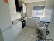 Deal! 2 bedroom flat for rent in Scott Close, West...