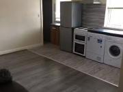 For Rent! 2 bedroom flat for rent in Stratford Road,...