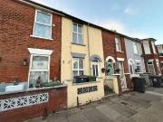 Charming 2 bedroom Mid Terrace House to rent, Northgate...
