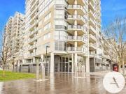 Just in! 2 BR 34/3 London Cct, Canberra Apartment for...