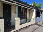 Cheap 2 BR 647 Queensberry Street, North Melbourne, VIC 3051