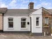 Charming 2 BR 7 Watkins Square, Ardee Street, Dublin 8