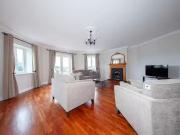 For Rent! 2 BR Irishtown Road