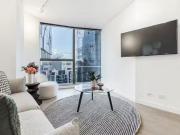 Cozy 2 BR Little Lonsdale Street