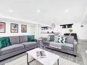 Nice 2 BR Shoreditch High Street