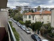 Nice – 2 pièces rénové avec balcon, vendu meublé
