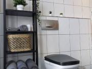 Nice 2 room apartment with balcony and large bathroom in...