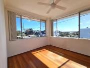 Cozy 3/34 Seaview Street, Cronulla, NSW 2230