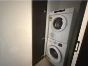 Cheap 3906/8 Sutherland Street, Melbourne Apartment for...
