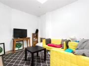 Nice 3 bedroom maisonette for rent in Gloucester Road,...