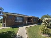 Cheap 3 BR 110 Appin Street, Wangaratta, VIC 3677