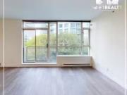 Deal! 402 1478 Hastings Street W, Vancouver, BC, V6G 3J6...