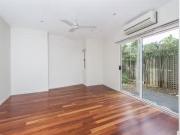 Cozy 4/25 Douglas Street, Greenslopes, QLD 4120