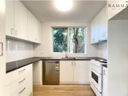 Cozy 4/3 25 Hanover Street, Fitzroy Apartment for rent...