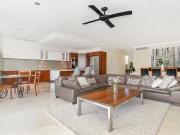 Just in! 4/68 70 Sunset Boulevard, Surfers Paradise, QLD...