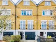 Nice 4 BA 6 bedroom terraced house for rent in Avondale...