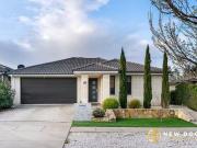 Rental! 4 BR 143 Rob Riley Circuit, Bonner, ACT 2914