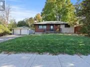 For Rent! 4 BR 9 Newhaven Street, Ottawa, ON, K2G 0X3 house.