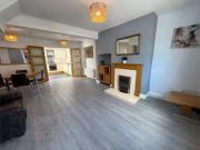 Deal! 4 Railway Street