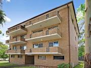 Unique 5/64 O'connell Street, Parramatta, NSW 2150